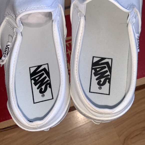 Vans | Asher All white Canvas Shoes women’s size 9 - Picture 8 of 12